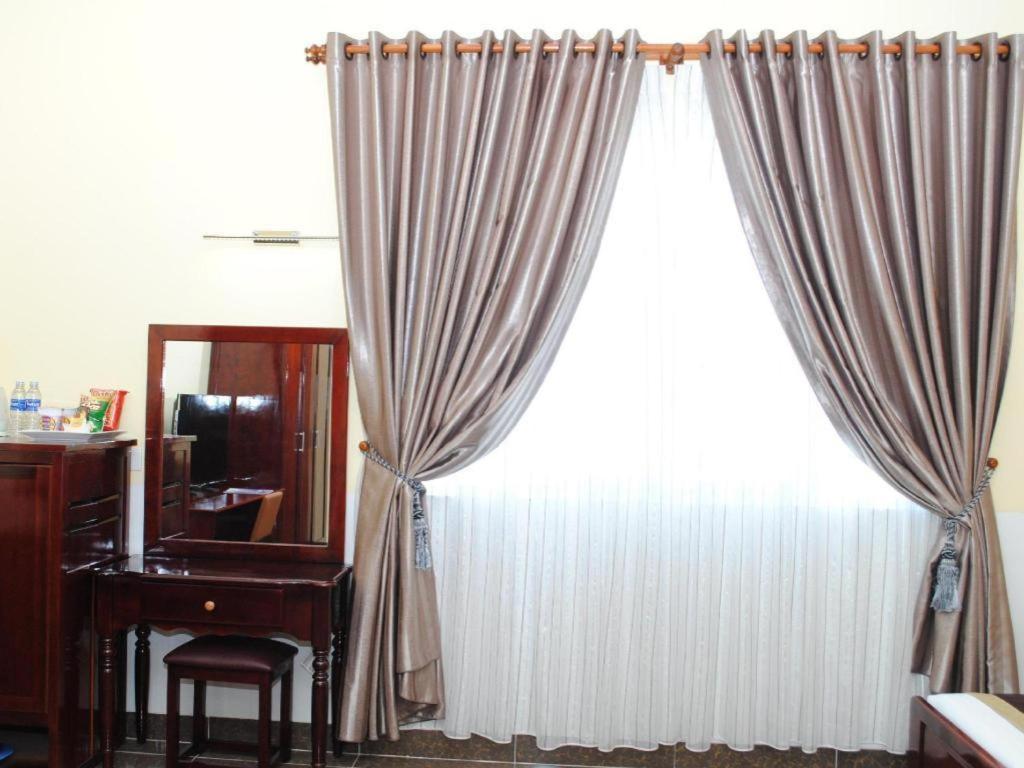 Tran Vinh Hotel Bac Lieu Buitenkant foto